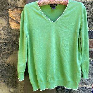 Brooks Bros green silk/cotton v-neck sweater. 3/4 length sleeves